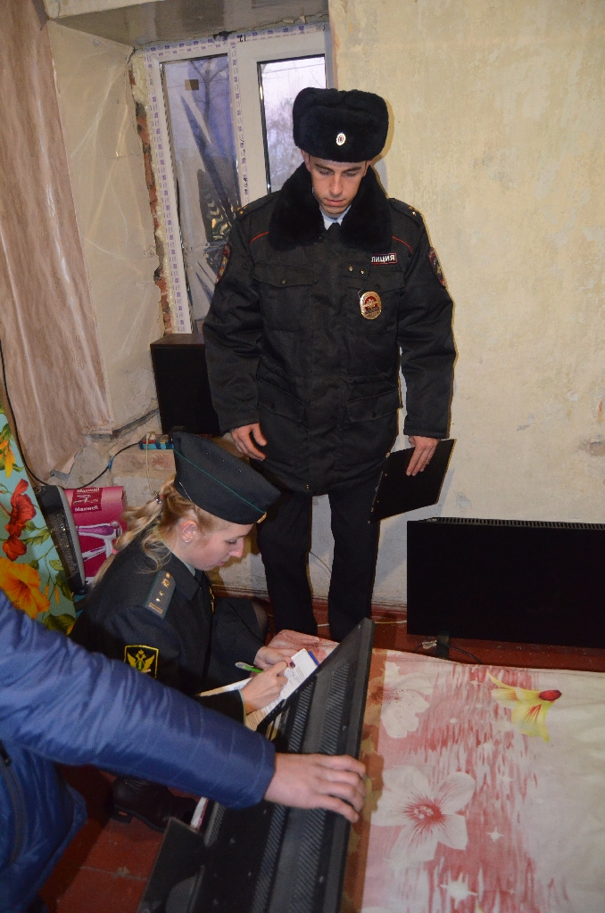 В Мичуринске прошёл совместный рейд Госавтоинспекции и судебных приставов - Мичу